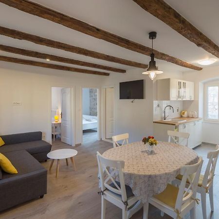 Apartments Bepi Komiža Eksteriør bilde