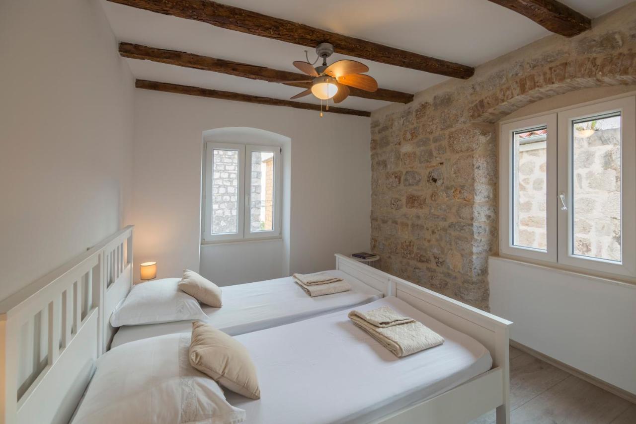 Apartments Bepi Komiža Eksteriør bilde