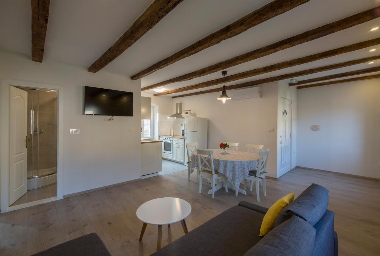 Apartments Bepi Komiža Eksteriør bilde